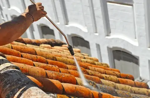 Nettoyage de toitures - Thue et Mue